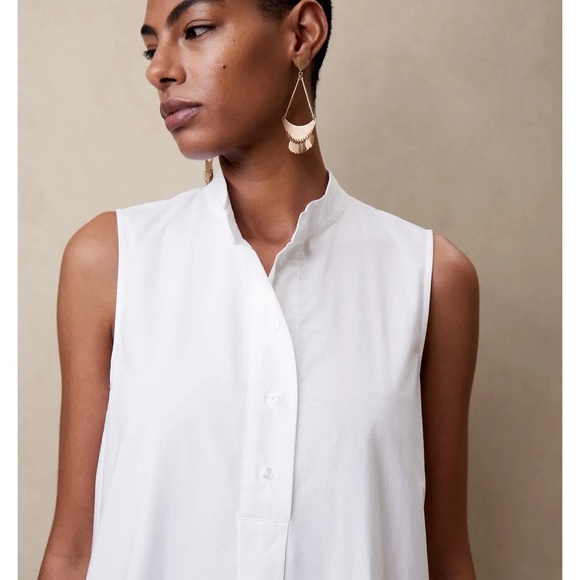 Brand new dress has never been worn, can use a nice wash to brighten it up. - Picture 2 of 7